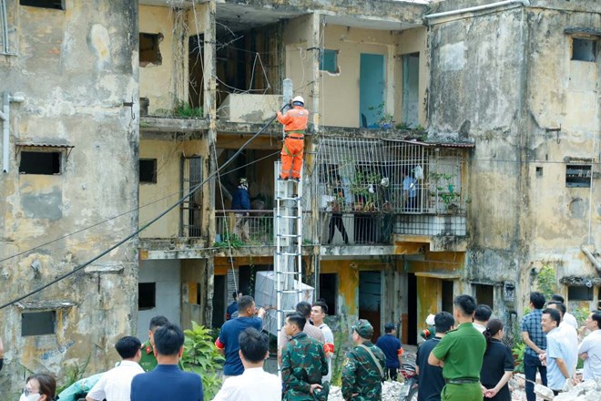 Cưỡng chế hành chính giải phóng mặt bằng dự án cải tạo chung cư cũ ở Hải Phòng