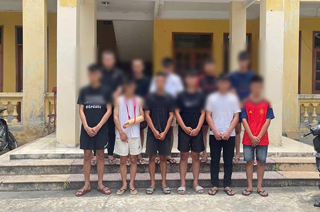 Công an Hải Phòng triệu tập 10 thanh thiếu niên lạng lách đánh võng trên phố