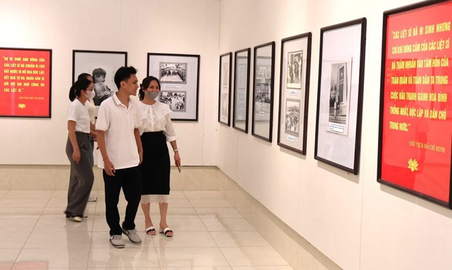 Hải Phòng khai mạc triển lãm ảnh, tư liệu 79 năm đền ơn, đáp nghĩa
