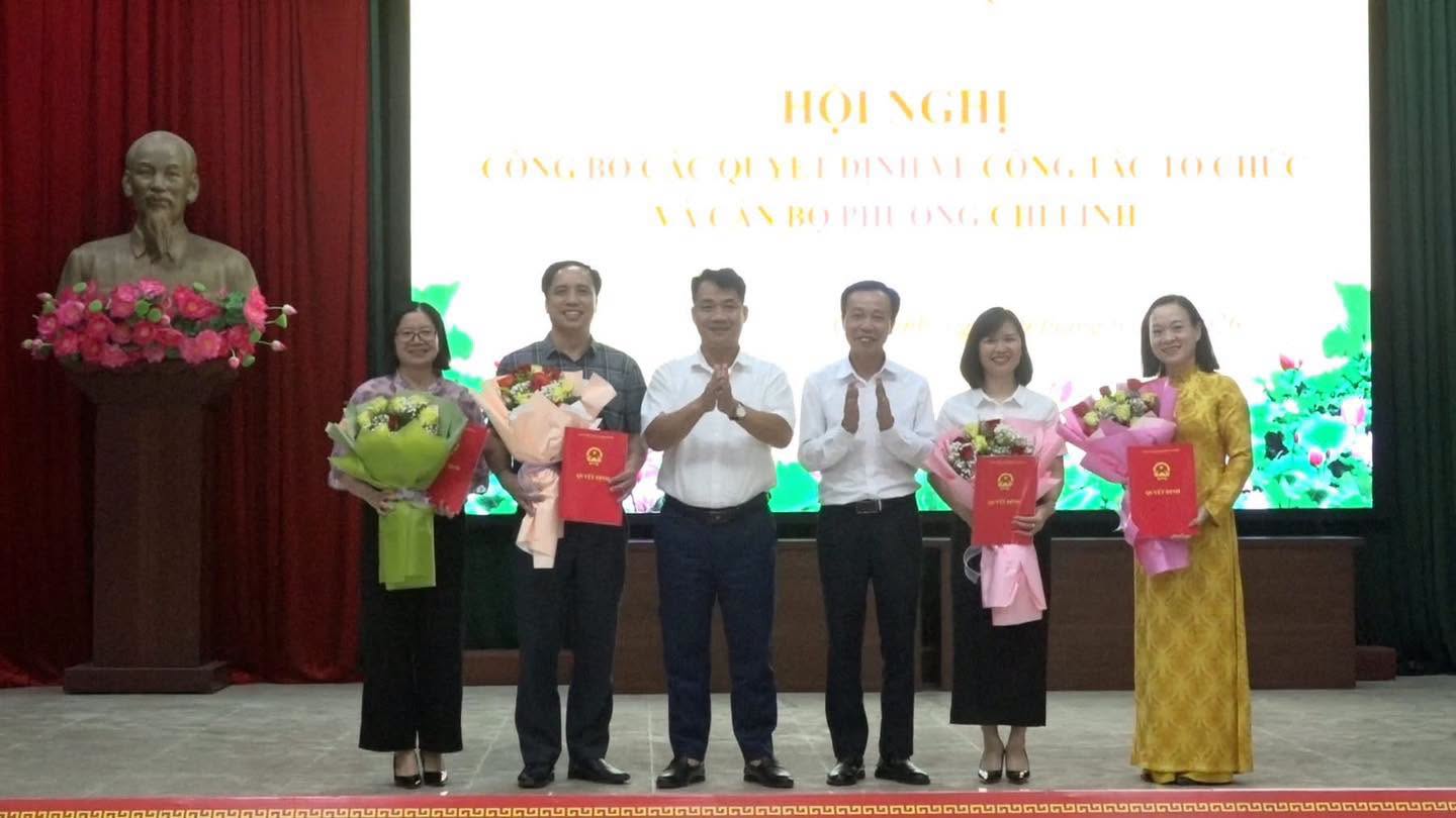 Phường Chí Linh bổ nhiệm nhiều cán bộ phòng chuyên môn. Ảnh: Cổng TTĐT phường Chí Linh